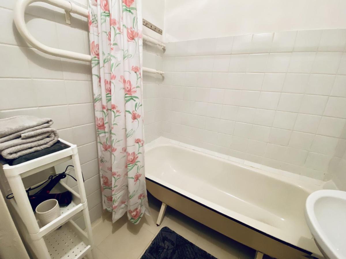 Spacious 3-Room Apartment & Parking Рига Экстерьер фото