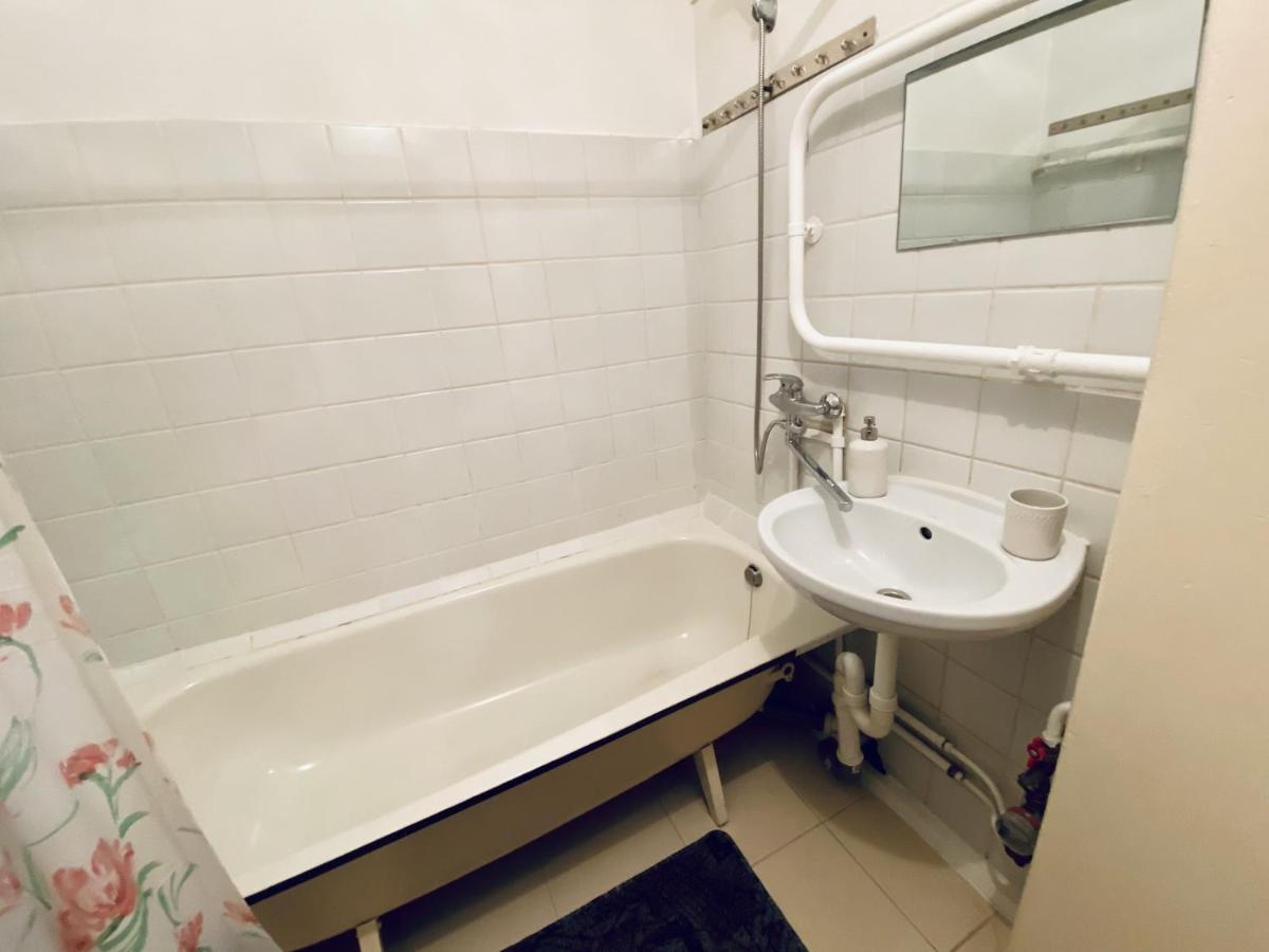 Spacious 3-Room Apartment & Parking Рига Экстерьер фото